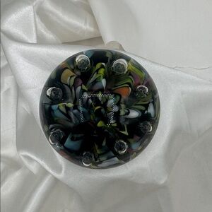 Maude and Bob St. Claire 1978 Art Glass Paperweight.